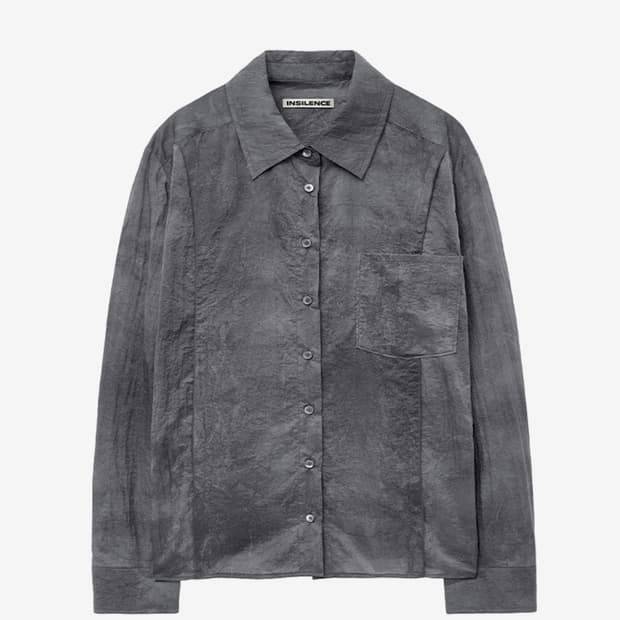 인사일런스 우먼 뉴트럴 그래픽 셔츠 CHARCOAL