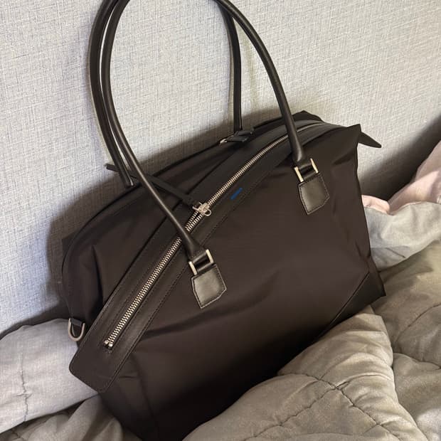 아더에러 숄더백