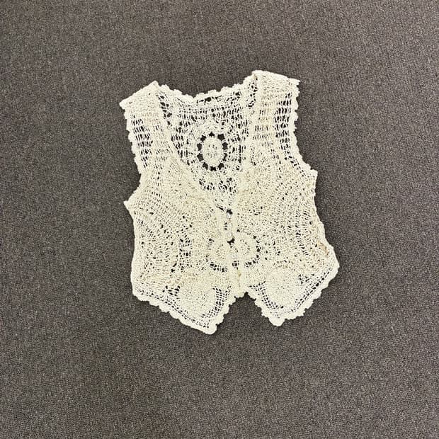 OS) Japanese vintage 여성 펀칭 니트 베스트