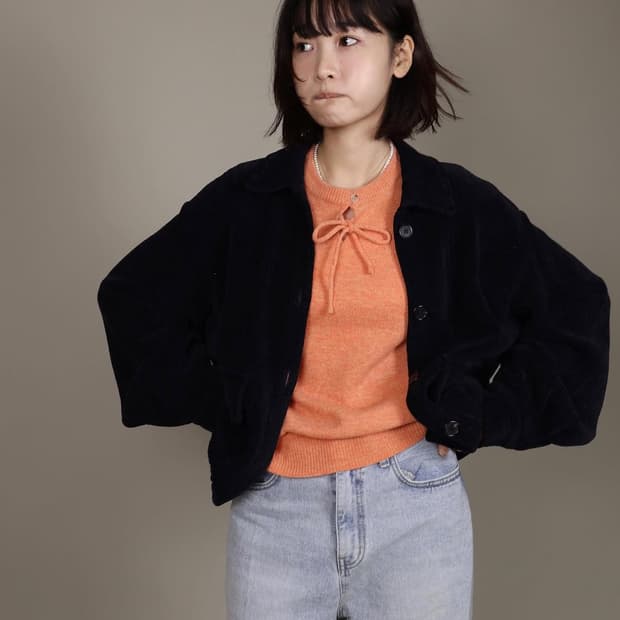 쉬이즈큐트 베지스웨터 캐럿 색상 팝니다