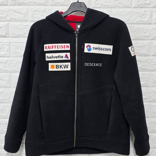 택포) 데상트 아우디 스위스 스키 후드 집업 후리스 L 