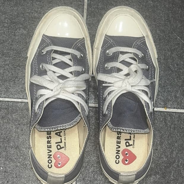 꼼데가르송 스니커즈 225