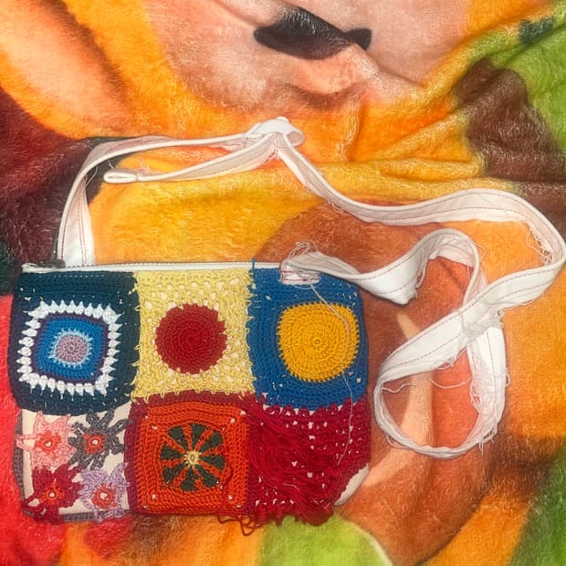 [남녀공용]더뮤지엄비지터 크로셰 크로스백