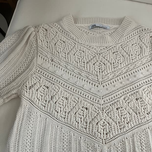 ZARA 자라 펀칭 반팔니트 L