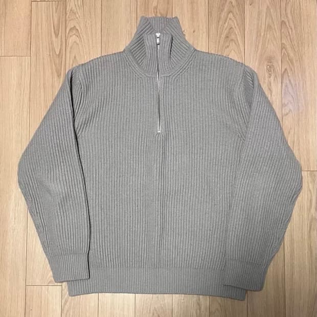 인더로우 울 하프 집업 베이지 3사이즈 판매