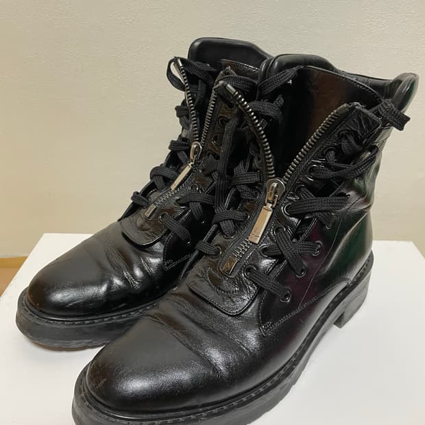 생로랑 윌리엄 컴뱃부츠