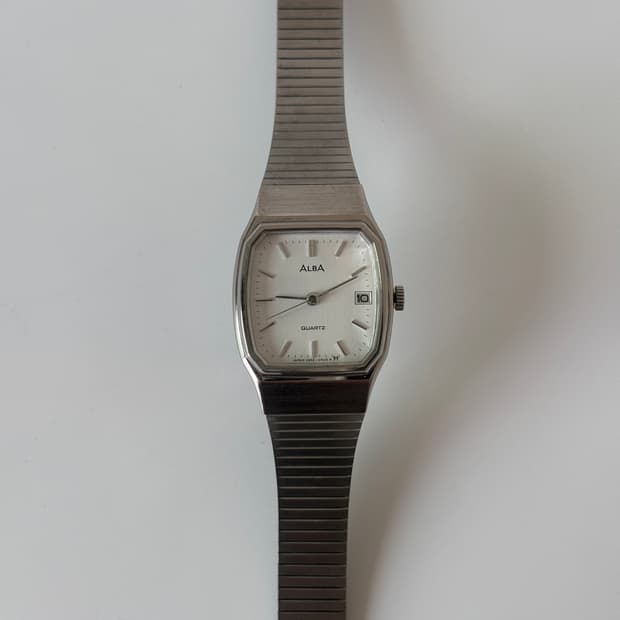 ALBA 1990s Silver Square Ladies Quartz