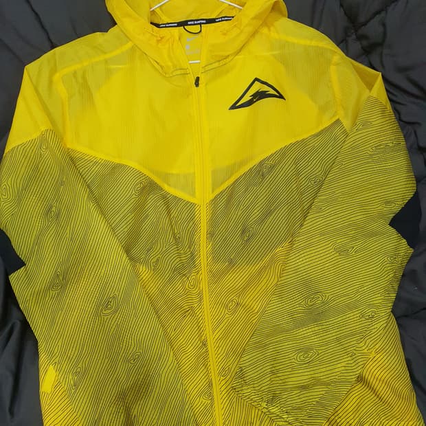 나이키런닝 트레일바람막이