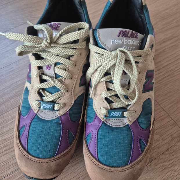 뉴발란스x팔라스 991 판매합니다