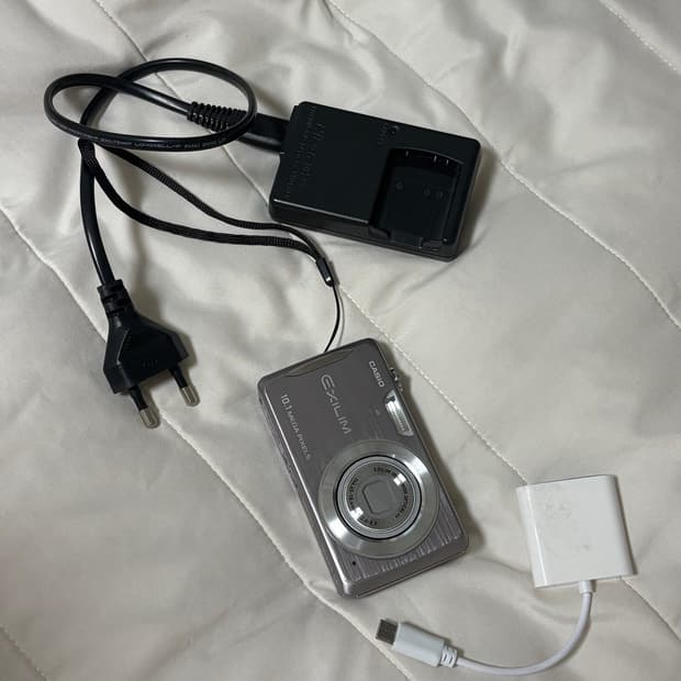 카시오 엑슬림 EX-Z270 디카