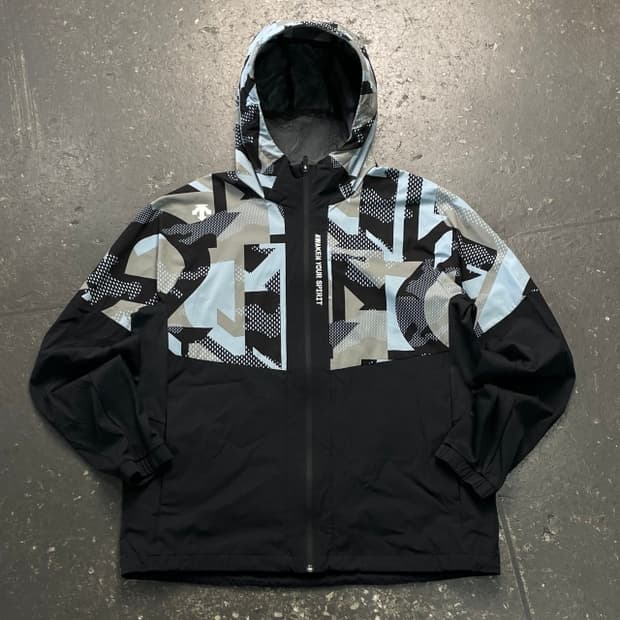 105 데상트 바람막이