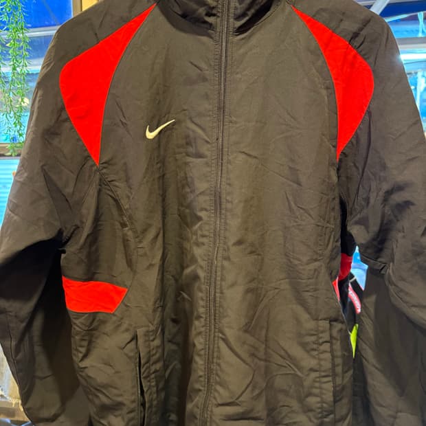 나이키 검빨 바람막이