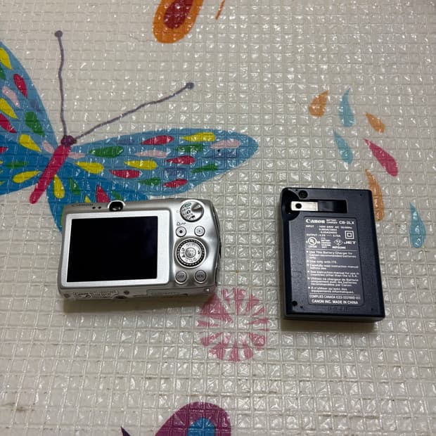 Canon ixy 3000is