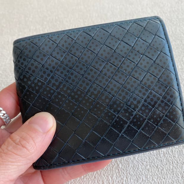 보테가 베네타 위빙 멀티플 반지갑 진네이비 도트패턴