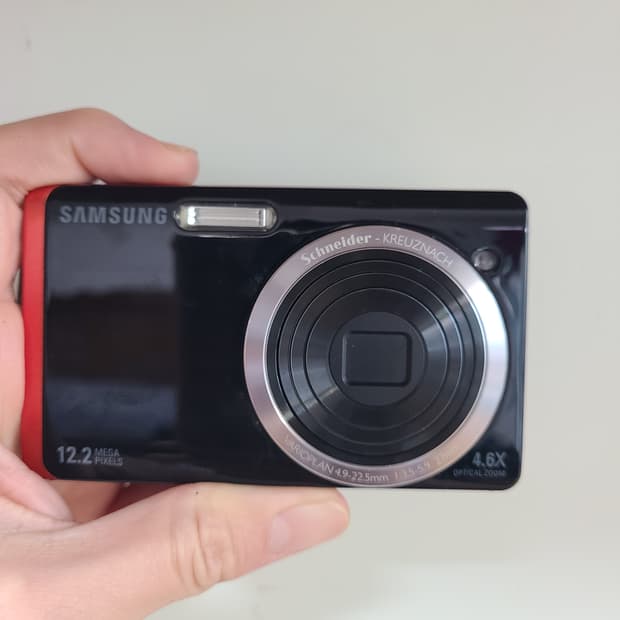 삼성 VLUU ST550 듀얼 LCD 카메라