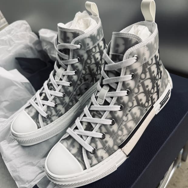 디올 오블리크 하이탑 3SH118YJP06940