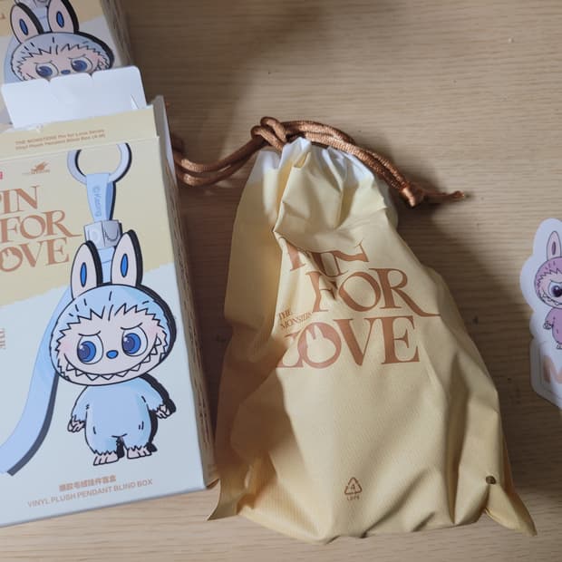 팝마트 라부부 핀포러브 M