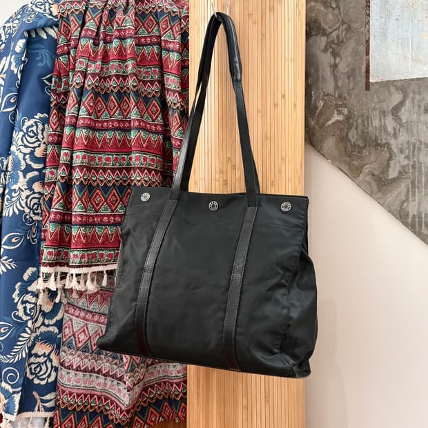 프라다 블랙 나일론 포코노 토트백