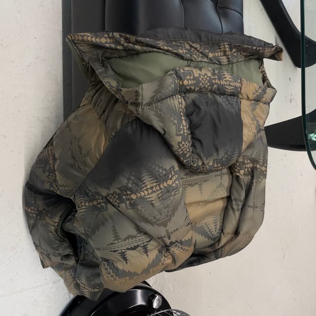 Nike ACG 에스닉 패턴 나일론 패디드자켓
