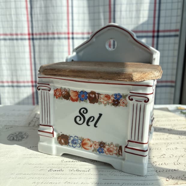 프랑스 수출용 체코 victoria 앤틱 솔트박스