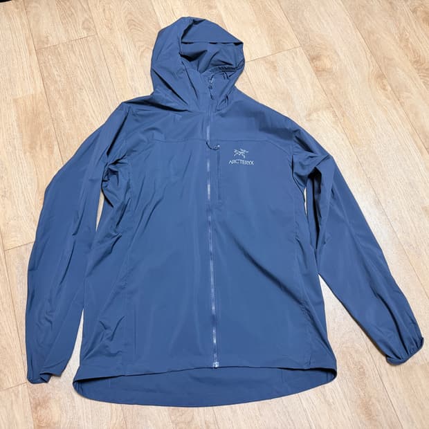 아크테릭스 스쿼미시 후디 블랙 사파이어 L