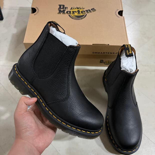새상품(240)닥터마틴 2976 엠버서더 첼시부츠