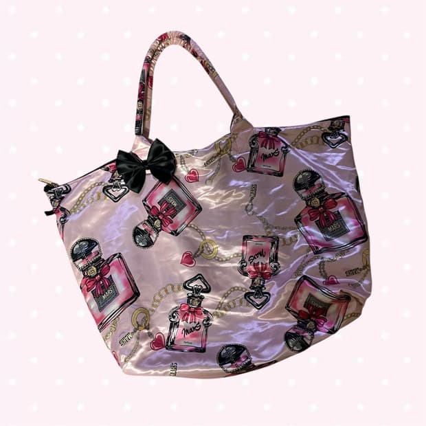 Ma*rs 갸루 퍼퓸 핑크 새틴 빅 숄더백 히메오네 핀터깔 헤이세이