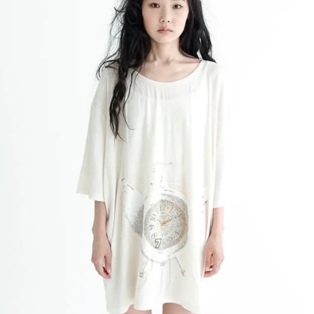 샵페어리 angel's clock loose t-shirt
