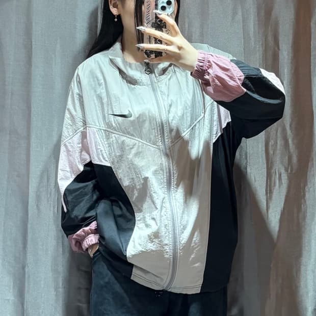 S 나이키 빅스우시 컬러믹스 그레이 바람막이