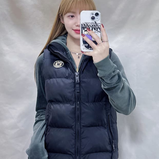 후아유 블랙 패딩조끼 