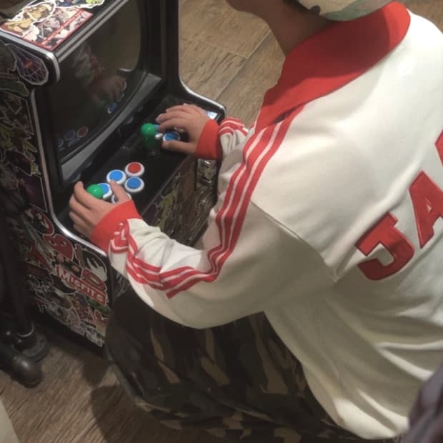 대장급 아디다스 일본 일장기 흰빨 져지