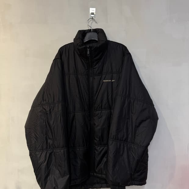 리복 블랙 패딩