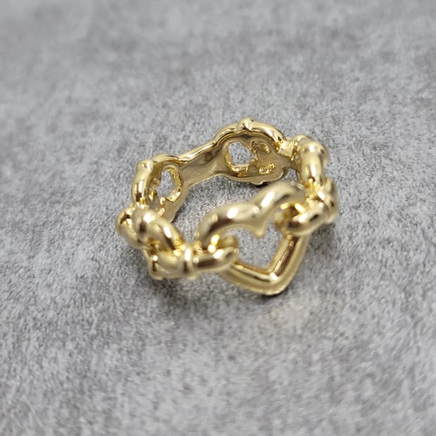 heart ring