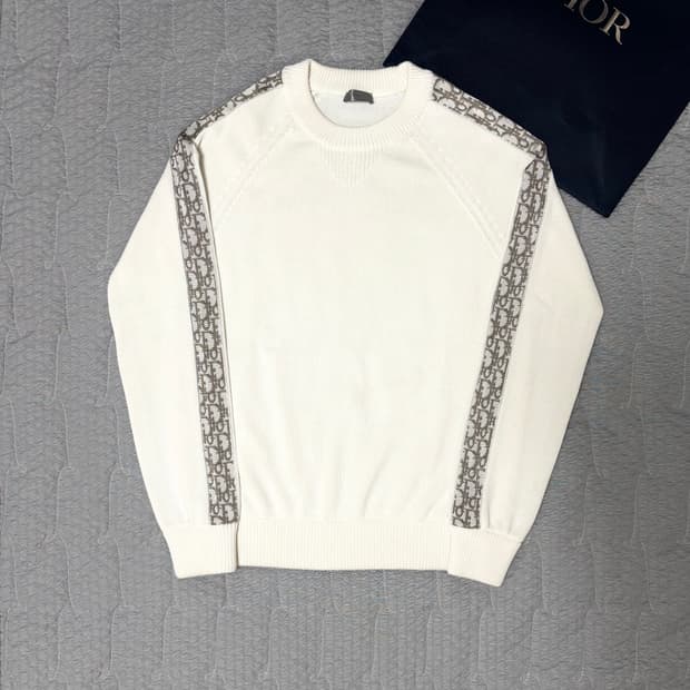 디올 인서트 니트