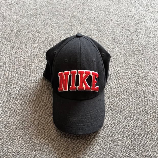 703. 나이키 모자