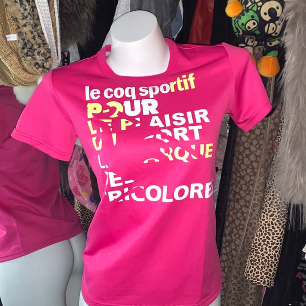 르꼬끄 y2k 핫핑크 스포츠 반팔