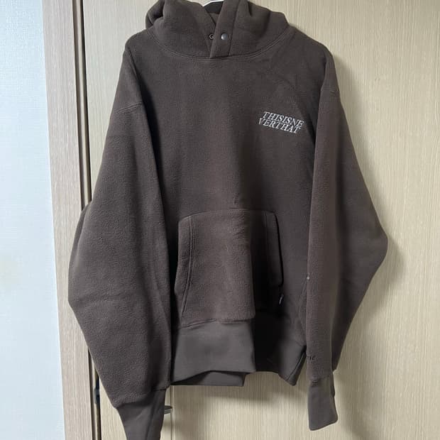 디스이즈네버댓 브랜드의 후리스 L