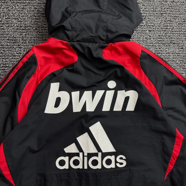 아디다스 AC밀란 풋볼 빅로고 바람막이 2888