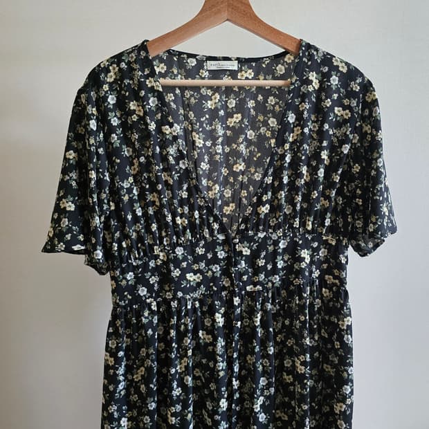 earth music& 롱 가운 원피스