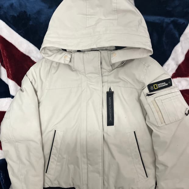 내셔널지오그래픽 유틸리티 숏패딩 90