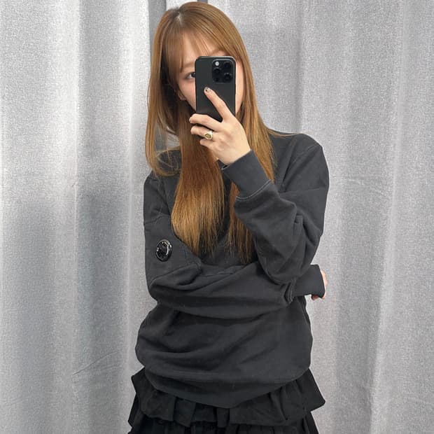 [정품]씨피 컴퍼니 렌즈 맨투맨 블랙