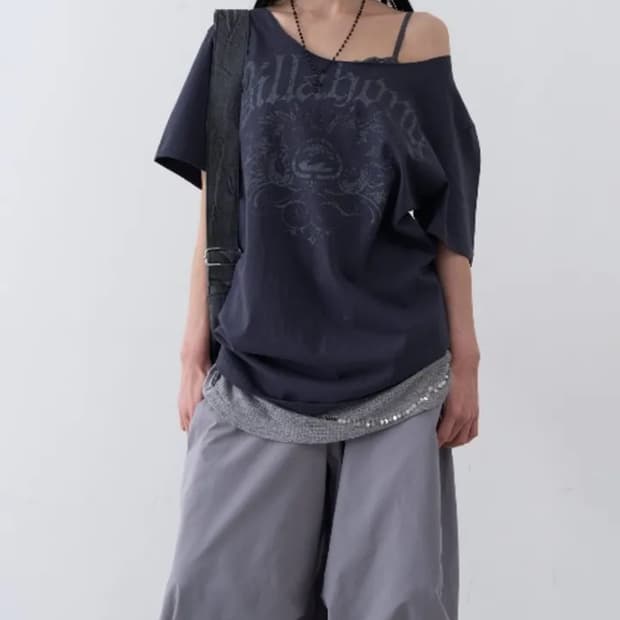 (새상품)로웨어 원숄더 crack off shoulder tee 오프숄더