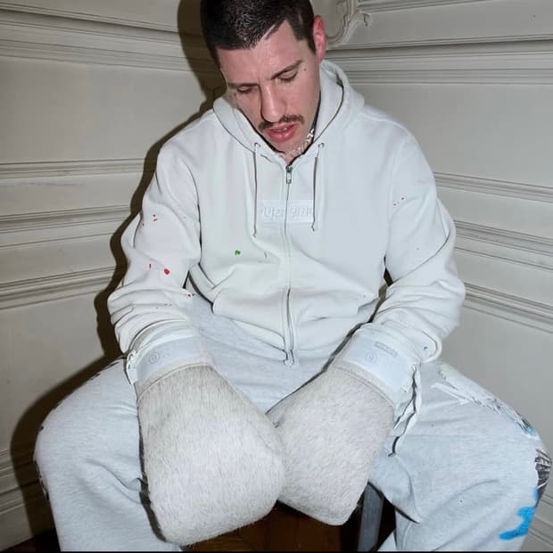 슈프림 x MM6 메종 마르지엘라 박스로고 후드 집업 화이트