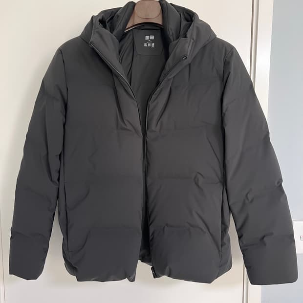 유니클로 심리스다운파카 다크그레이 XXL