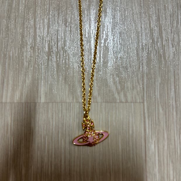 비비안웨스트우드 목걸이 금색