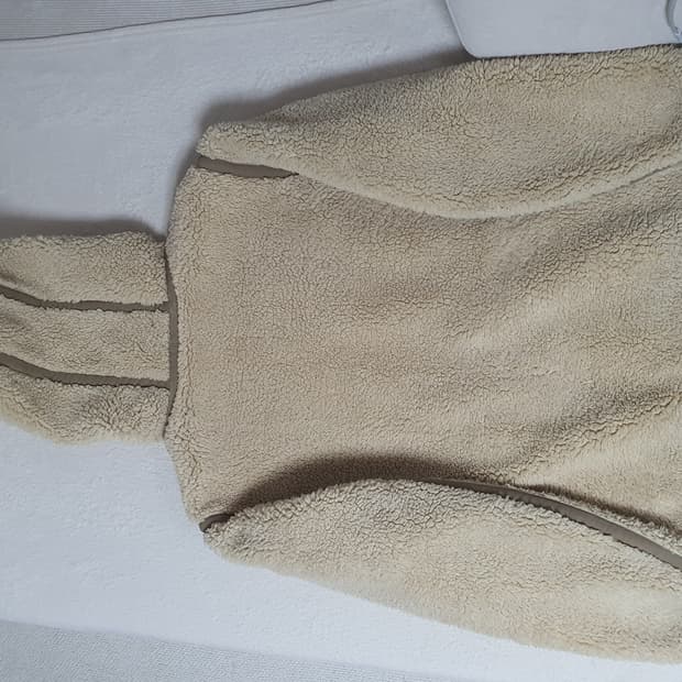 몽클레어 보아 후리스 후드