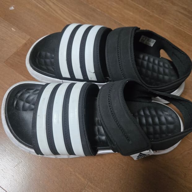 아디다스 샌들신발