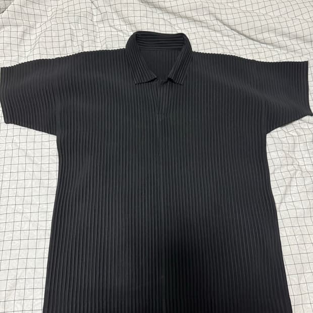 이세이미야케 옴므플리세 반팔카라티 4사이즈