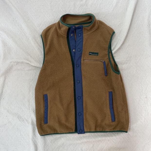 [100] 콜롬비아 뽀글이 후리스 조끼