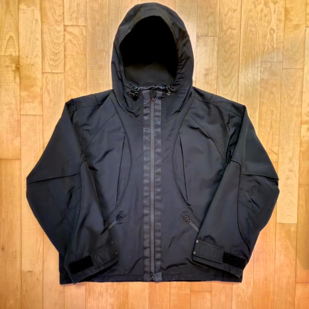 일꼬르소 파이핑 바람막이 L